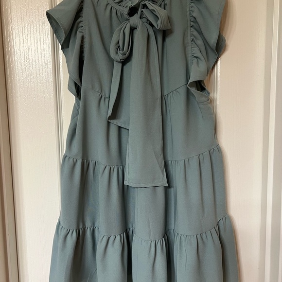 Entro Soft Green Ruffled Top - Picture 2 of 3